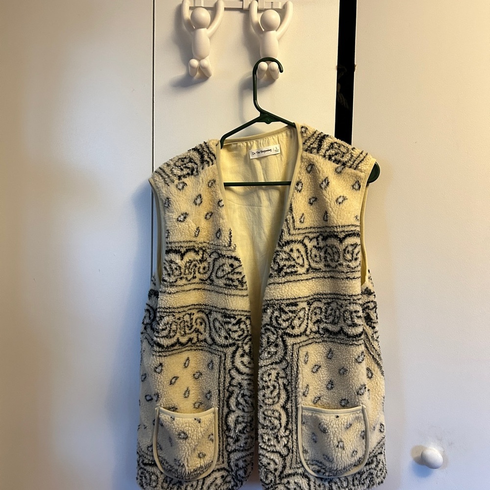 Ascot and Hart paisley/bandana print